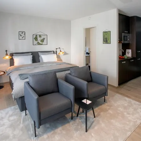Otel Qstay Good Living *
