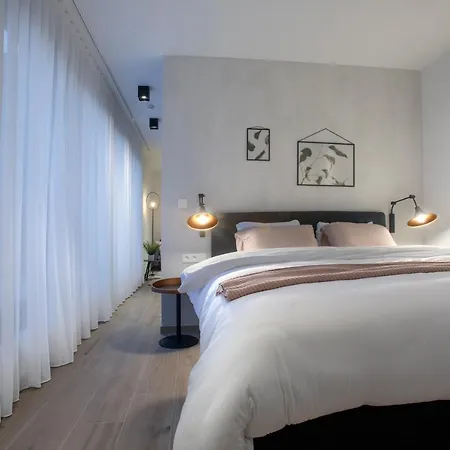 Qstay Good Living Otel *